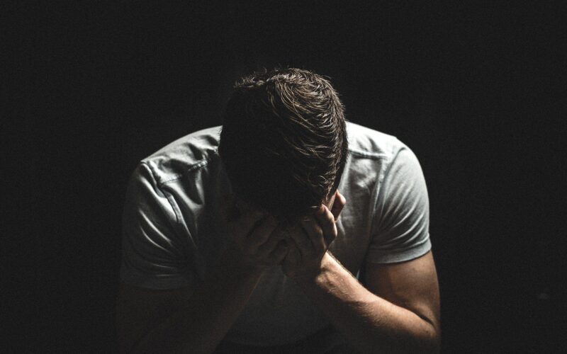 ¿Cómo influye el trauma en la salud mental?