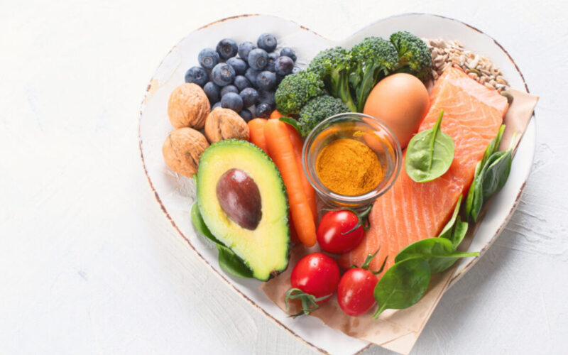 Claves de dietas que cuidan cerebro y corazón a partir de los 60 años